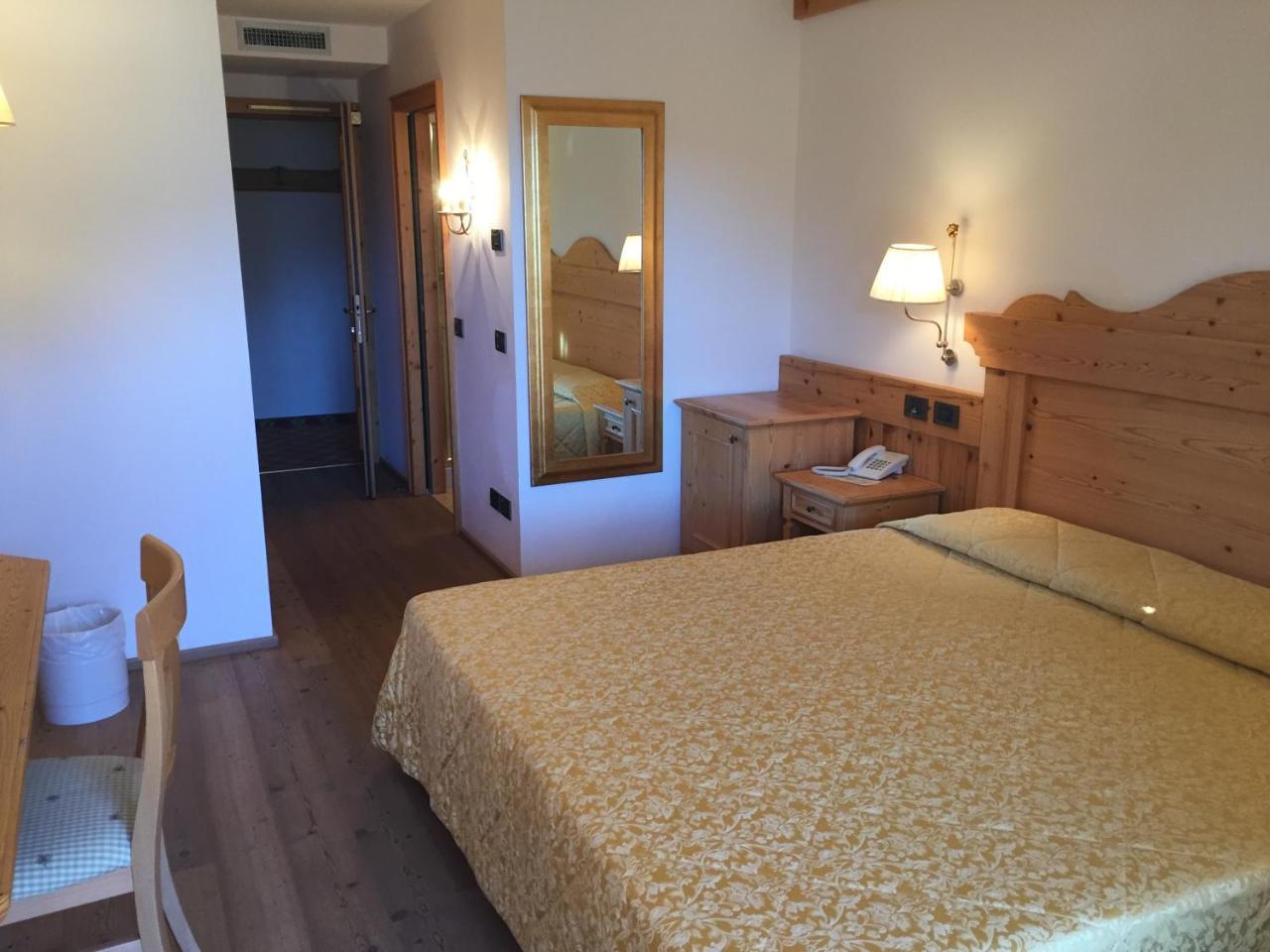 Standard Double or Twin Room with Garden View
